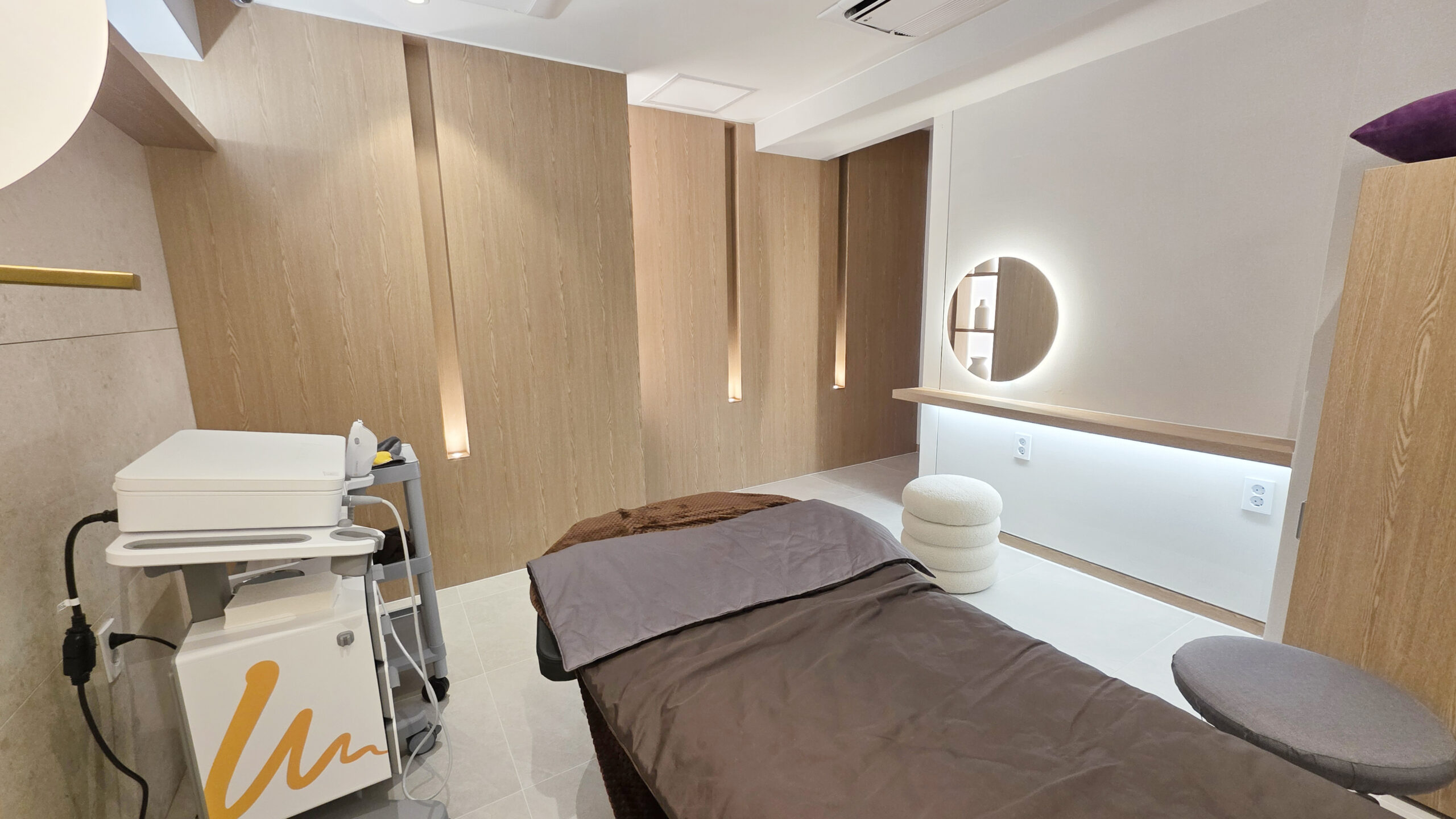 Private consultation room